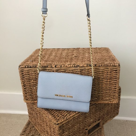 Michael Kors Daniela Large Saffiano Leather Crossbody Bag | Sky Blue - Picture 5 of 9